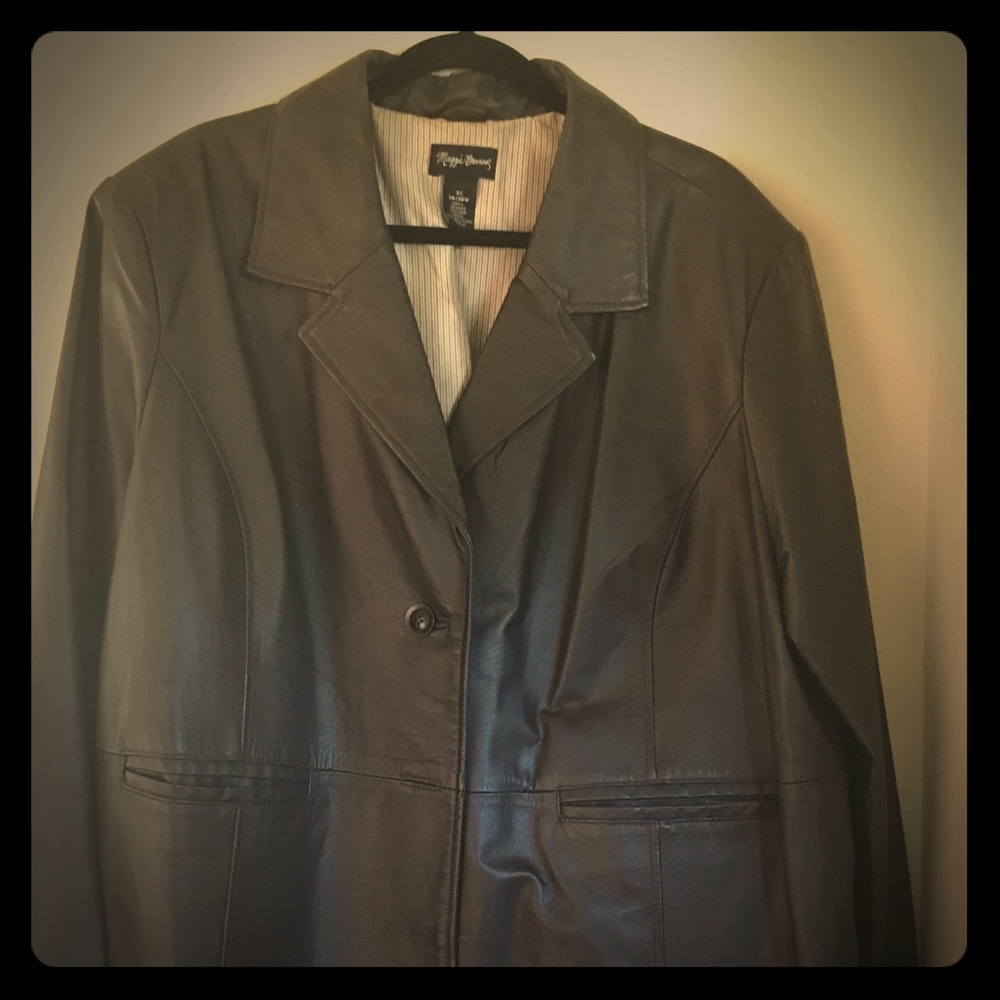 Women’s 3x leather type coat $55